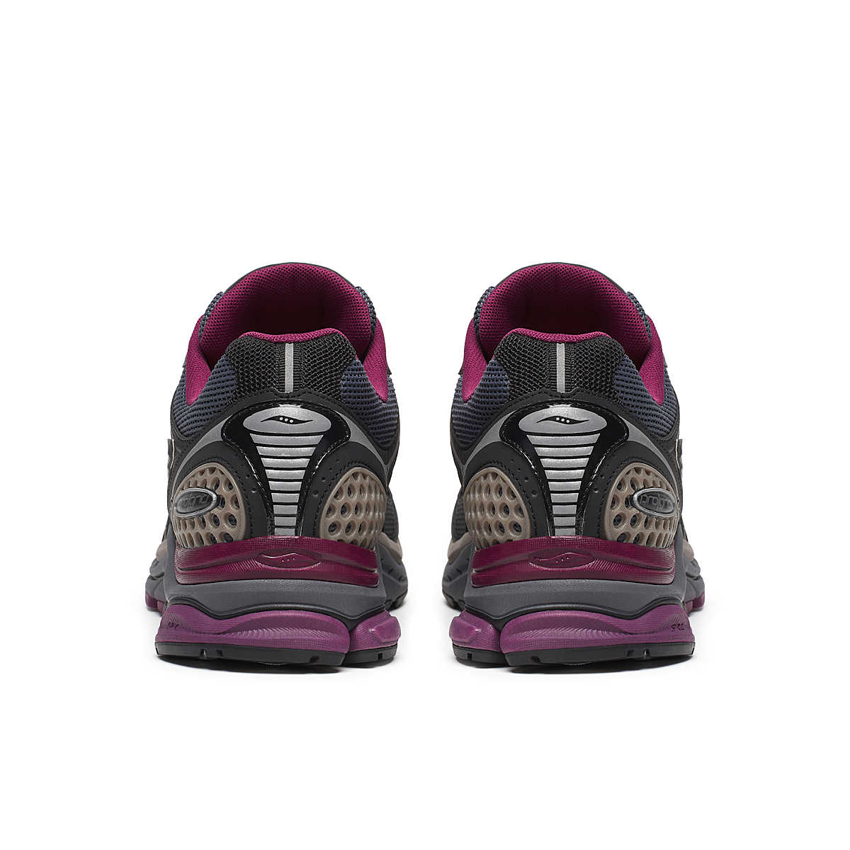 Saucony Progrid Triumph 4 Winter Tech portée – look rétro et protection hivernale