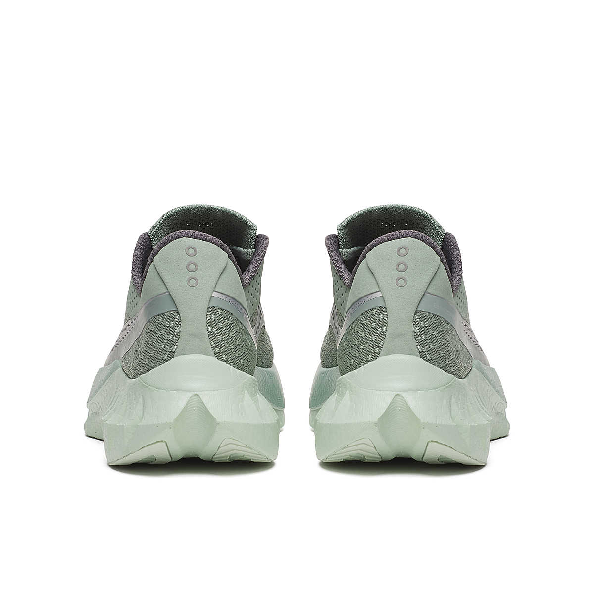 Endorphin Pro 4 iceberg carbon portée – basket compétition légère et rapide