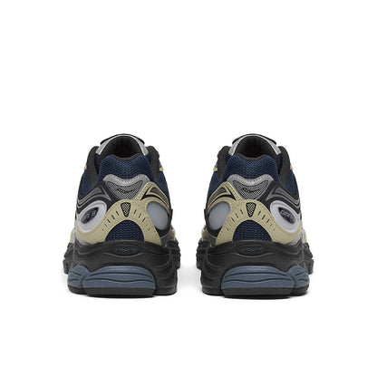 Omni 9 Blue Brass portée – sneaker technique colorée
