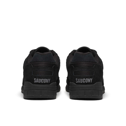 Shadow 5000 portée Black – tenue full black au look urbain