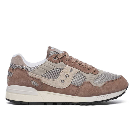 Shadow 5000 Gravel Gris – profil basket sobre et texturée